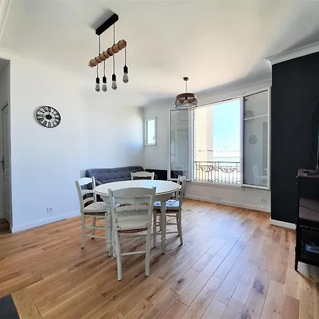 Apartment Au Pied Des Transports Lumineux *